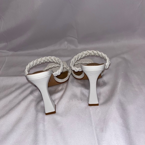 White braided heels size 9 - Picture 2 of 3
